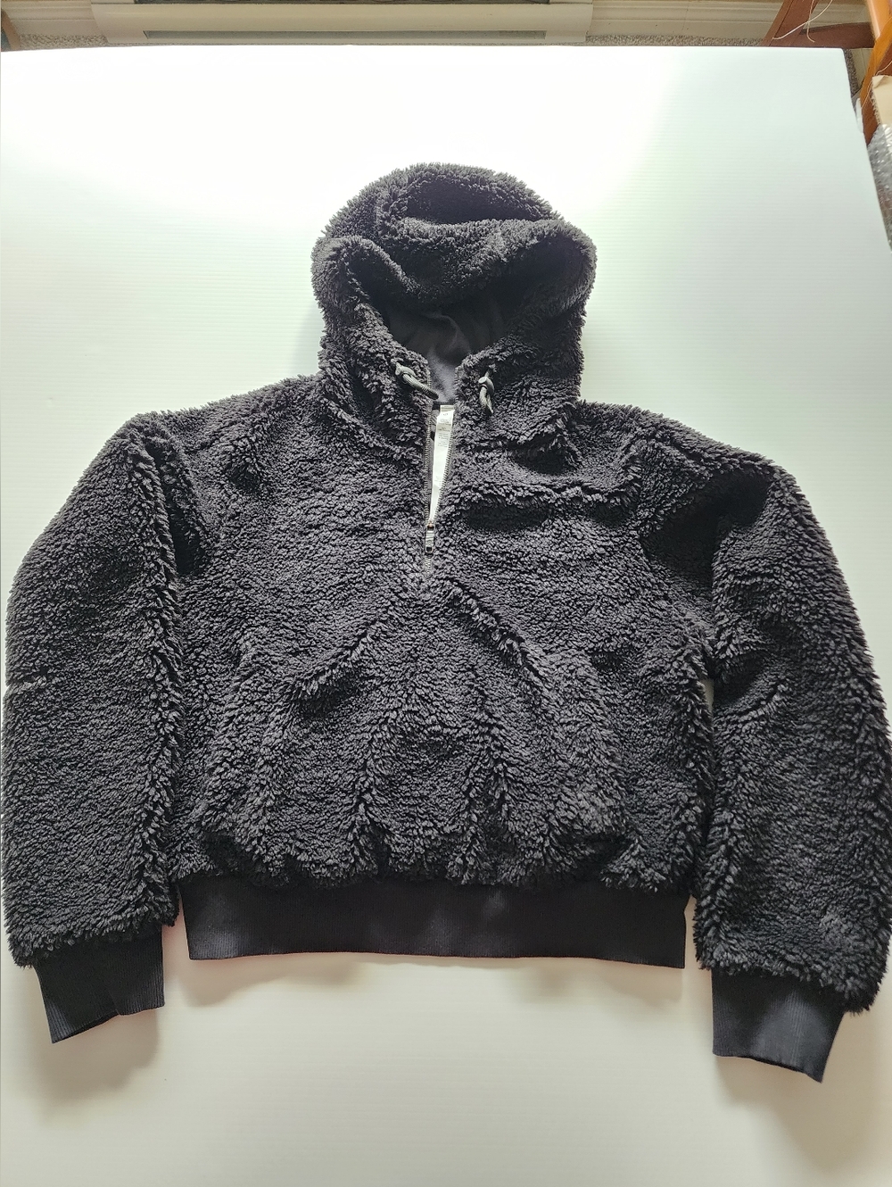 Lululemon NWOT Textured Fleece Half Zip Hoodie - Black- Size 6